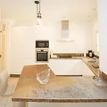 L168 Cabopino * Marbella