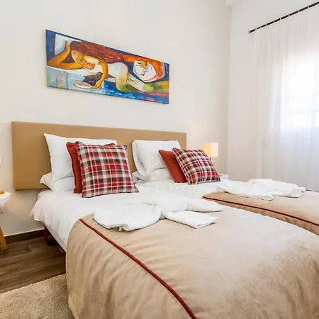 Апартаменти L168 Cabopino